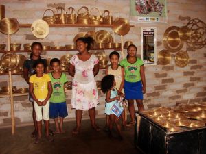 Crianças e adolescentes da comunidade do Mumbuca